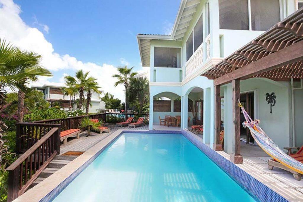 Pelican Paradise Villa - Leeward Beach Grace Bay Exterior photo